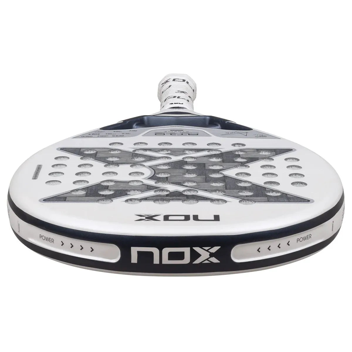 Raquette Test de Padel Nox AT10 Genius 12K Alum Xtreme Lite By Agustin Tapia
