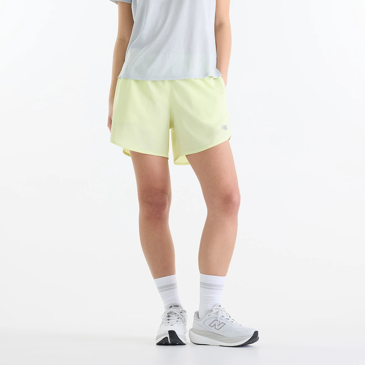 Short New Balance Femme Sport Essentials 5In