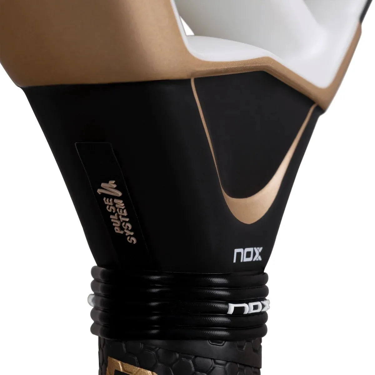 Raquette Test de Padel Nox AT10 Genius 18K Alum By Agustin Tapia