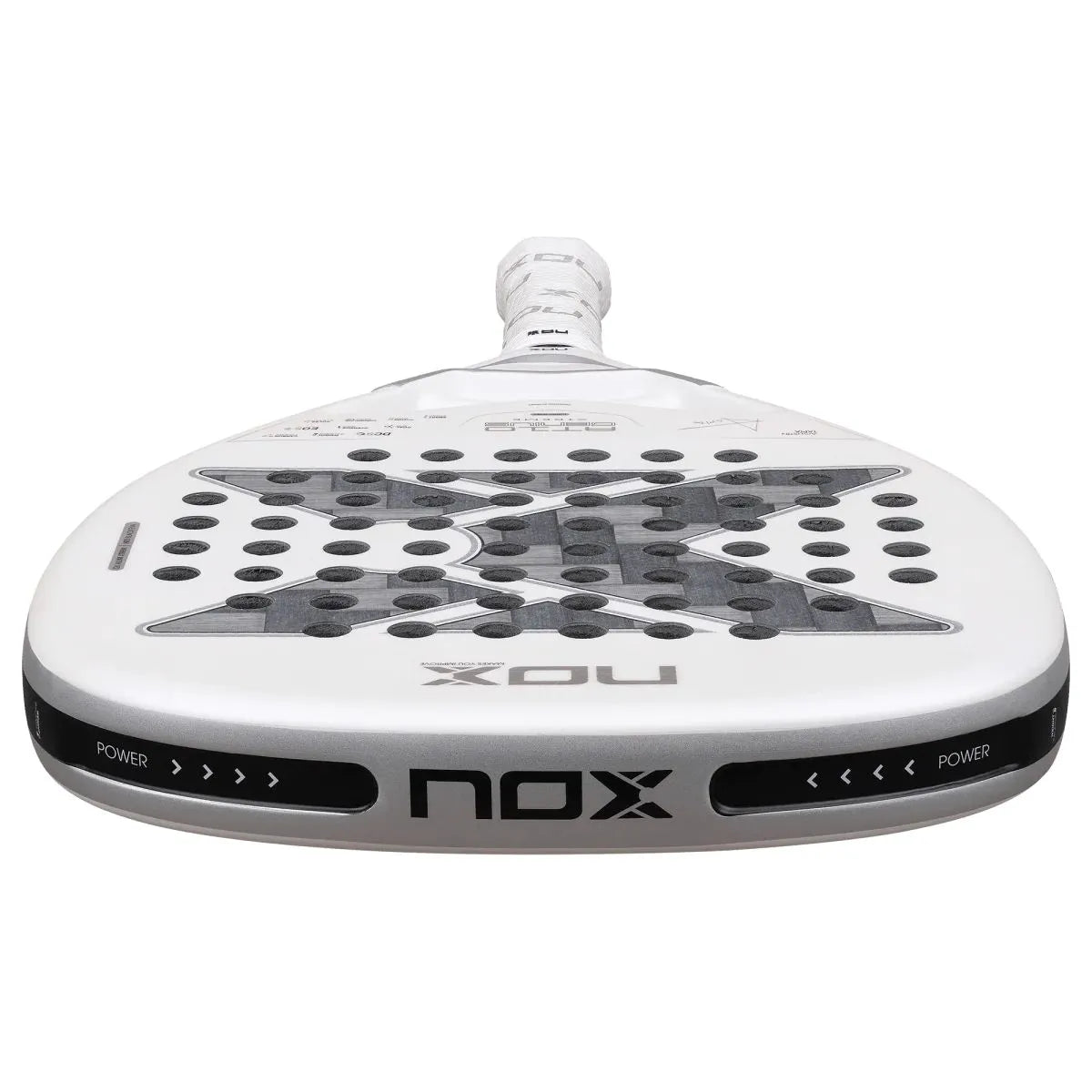 Raquette Test de Padel Nox AT10 Genius Attack 12K Alum Xtreme by Agustin Tapia