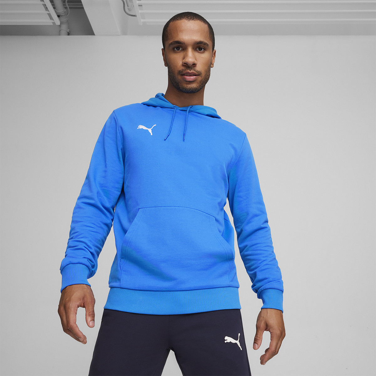 SWEAT PUMA CASUAL TEAM GOAL A CAPUCHE PUMA Homme Vetements Tennispro