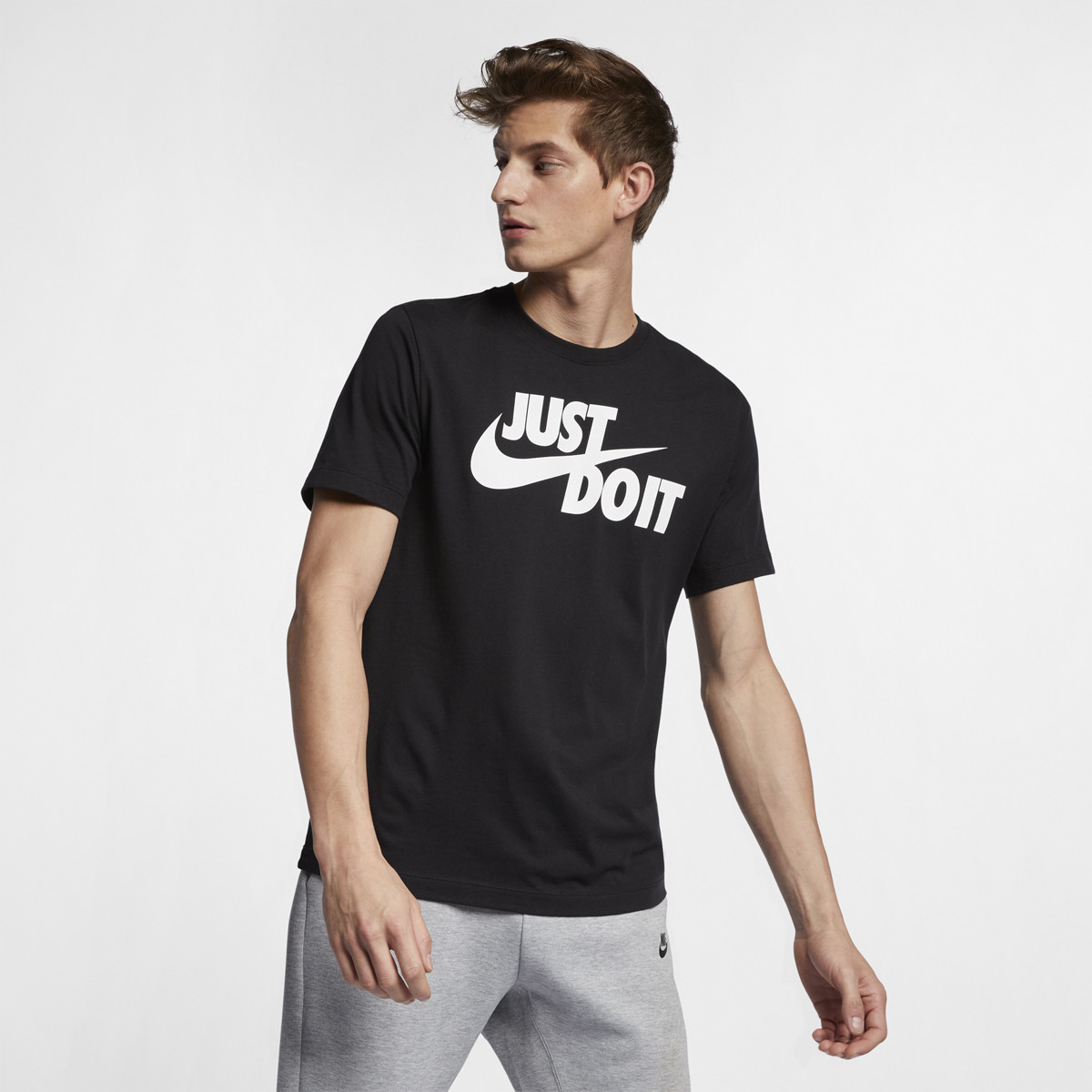 T SHIRT NIKE SPORTSWEAR JUST DO IT NIKE Homme Vetements Tennispro