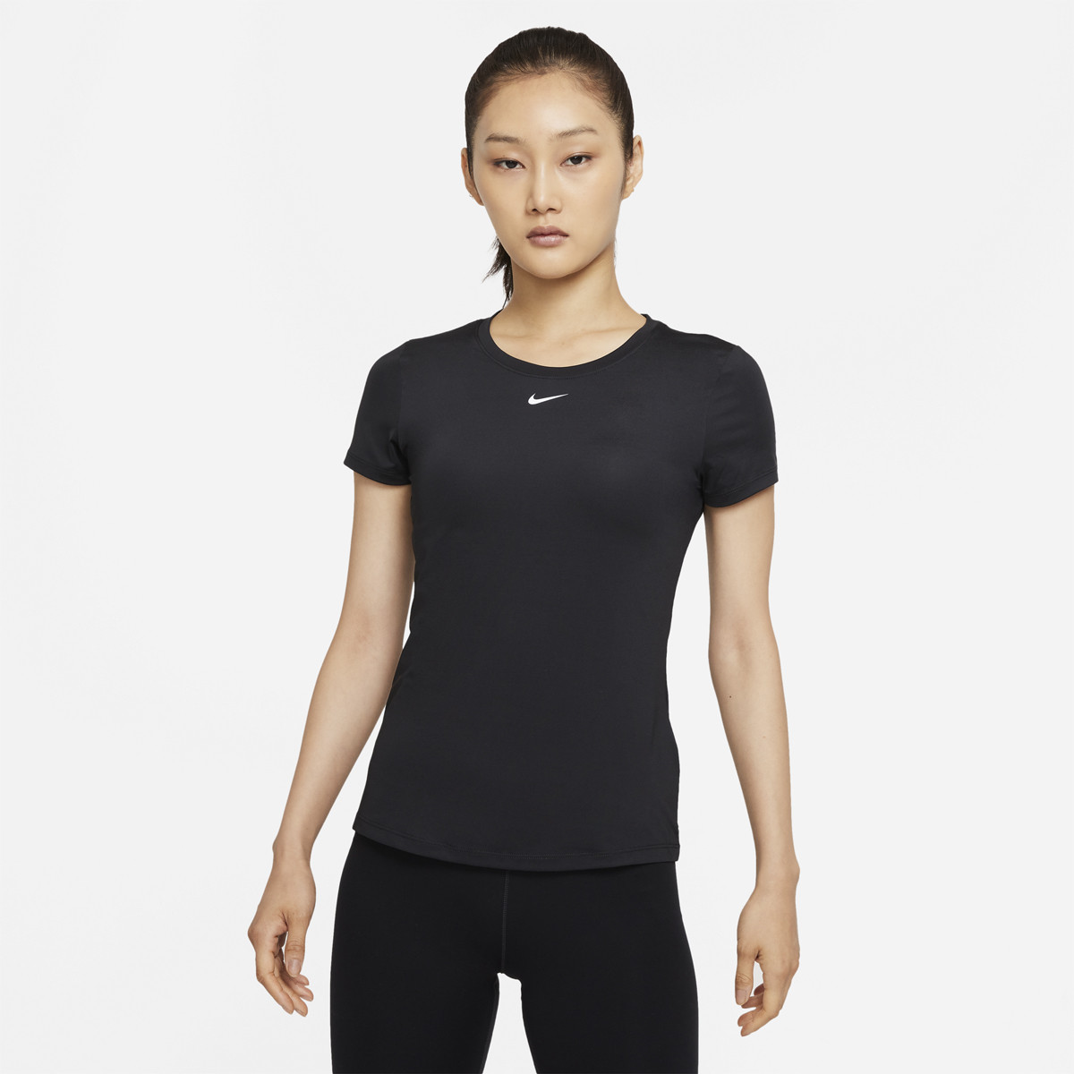 T shirt on sale nike femme noir