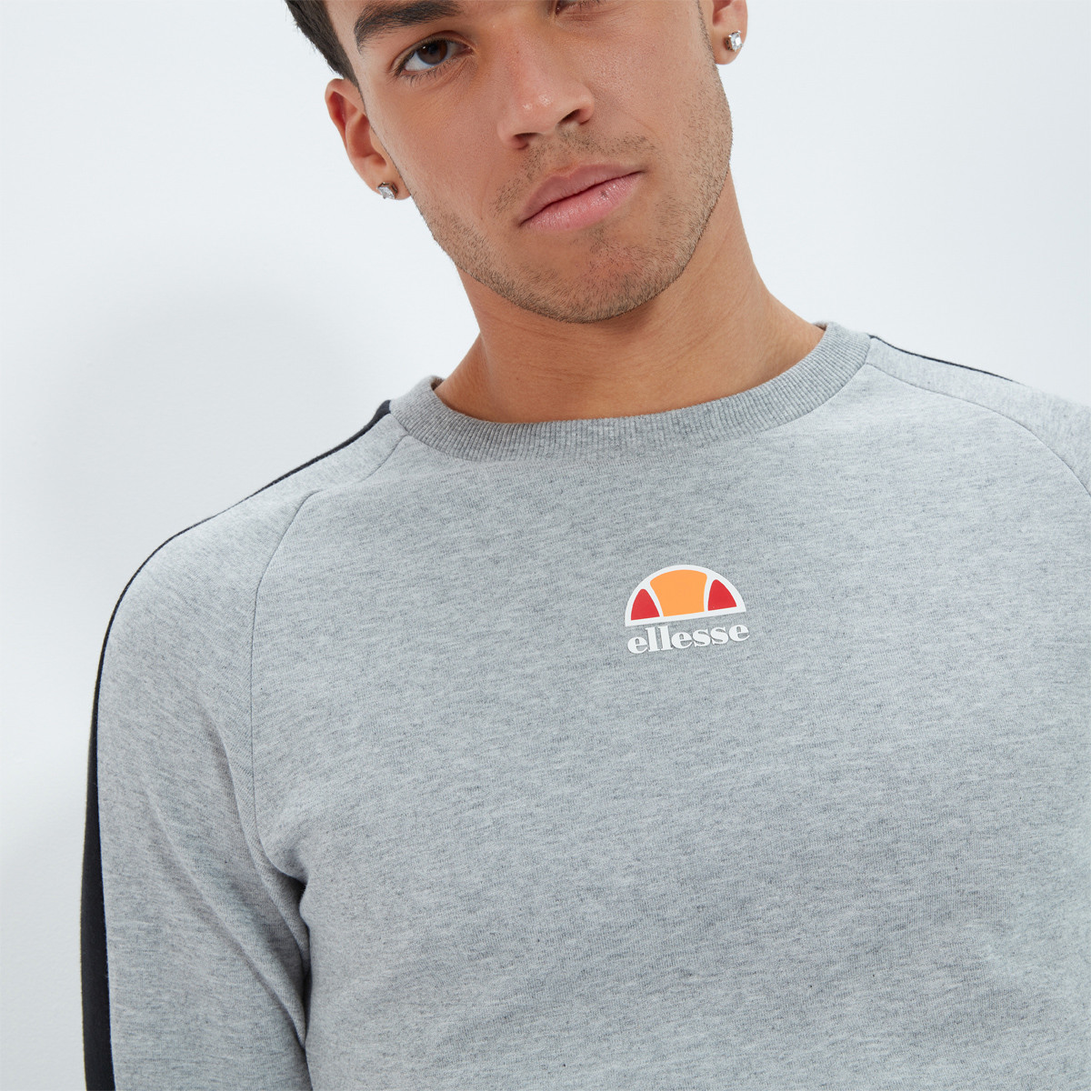 Sweat ellesse 2025 fille 10 ans